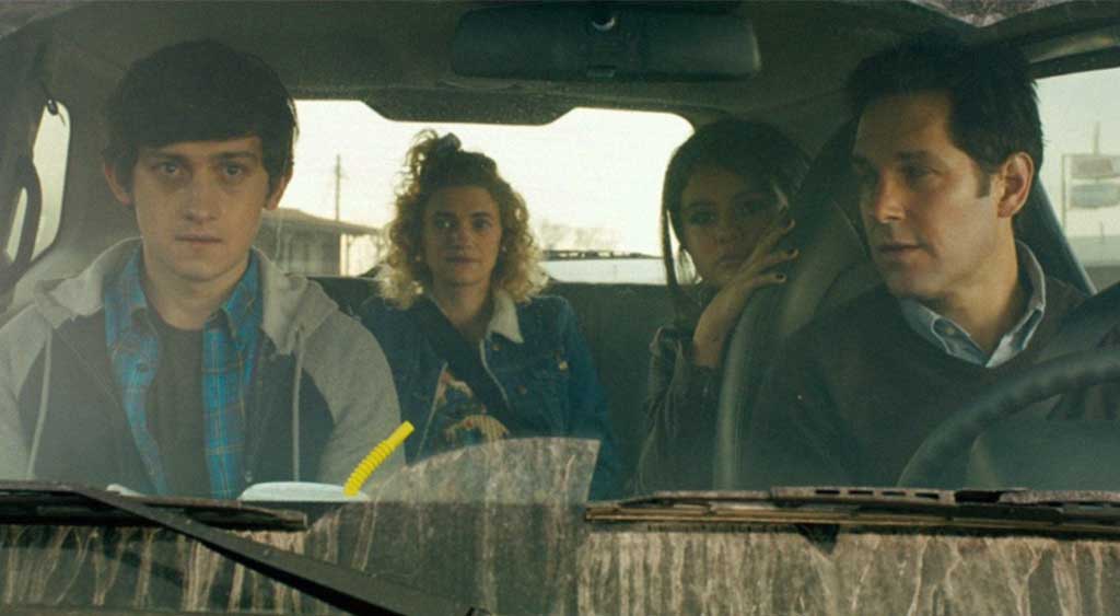 Trevor e Ben dentro do carro na companhia de Peaches e Dot.