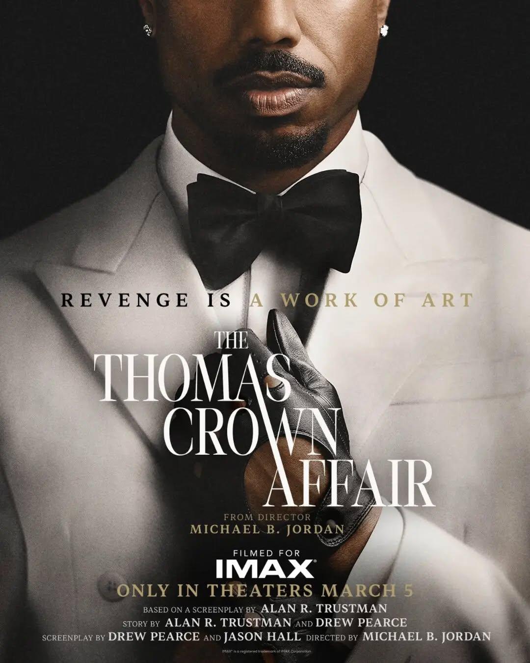 O segundo filme dirigido por Michael B. Jordan, o remake de "The Thomas Crown Affair", ganhou este pôster internacional. Nesta quarta-feira (29), você conhecerá o primeiro trailer oficial desta que é a terceira versão do filme.A trama de romance e assalto acompanha Thomas Crown, um bilionário que rouba um quadro com astúcia, enquanto outro roubo fracassa. Perseguidos por uma investigadora de seguros, os dois se apaixonam durante o jogo de gato e rato.Esse é o segundo remake baseado no clássico "Crown, o Magnífico" (1968), dirigido por Norman Jewison e estrelado por Steve McQueen e Faye Dunaway. Drew Pearce escreveu o roteiro, enquanto Alan Trustman, o roteirista do filme original, será o produtor executivo.B. Jordan também vai estrelar ao lado da atriz Adria Arjona (Pisque Duas Vezes), com quem viverá um par romântico. O elenco ainda conta com Lily Gladstone, Danai Gurira, Pilou Asbæk, Ruth Negga, Aubrey Plaza e Kenneth Branagh.A Sony, responsável por lançar os filmes da Amazon MGM Studios, distribuirá o longa-metragem, que chegará aos cinemas brasileiros no dia 4 de março de 2027.•••#thethomascrownaffair #filmesdeação #romance #assalto #michaelbjordan