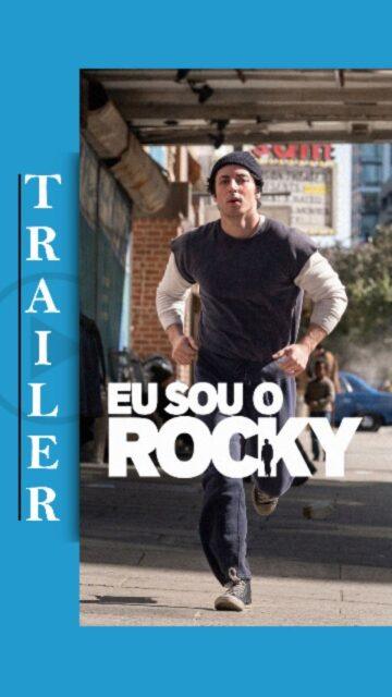 Assista ao novo trailer oficial de "Eu Sou o Rocky" (I Play Rocky), um filme biográfico e dramático que conta a história real dos bastidores da criação do clássico "Rocky: Um Lutador", lançado em 1976.

A produção acompanha Sylvester Stallone em sua jornada para escrever, dirigir e estrelar o que se tornaria sua obra-prima. A trama retrata o início da carreira do ator, com Anthony Ippolito no papel principal, interpretando tanto Stallone quanto seu personagem, Rocky. Mesmo diante das dificuldades financeiras e da falta de oportunidades em Hollywood, Stallone decidiu escrever seu próprio roteiro e atuar no papel principal. Como todo mundo sabe, o resultado foi um sucesso a partir da segunda metade dos anos 1970.

Peter Farrelly está na direção do docudrama. Peter Gamble assina o roteiro.

O longa-metragem será distribuído pela Diamond Films, com lançamento nos cinemas brasileiros agendado para 19 de novembro. 🥊

•

•

•

#eusouorocky #rocky #rockybalboa #sylvesterstallone #docudrama