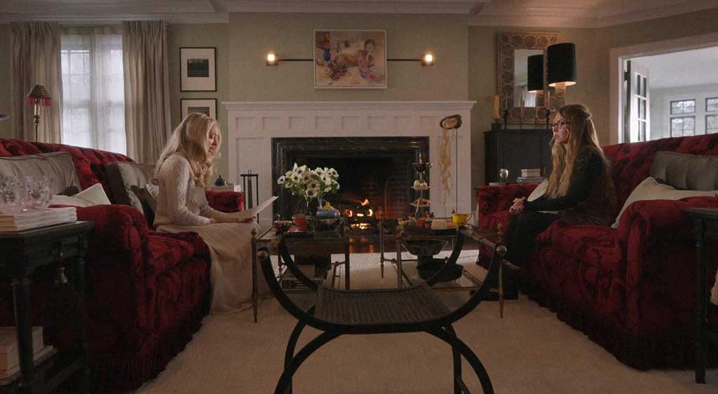 Primeira entrevista de Millie Calloway com a sua futura patroa, Nina Winchester.