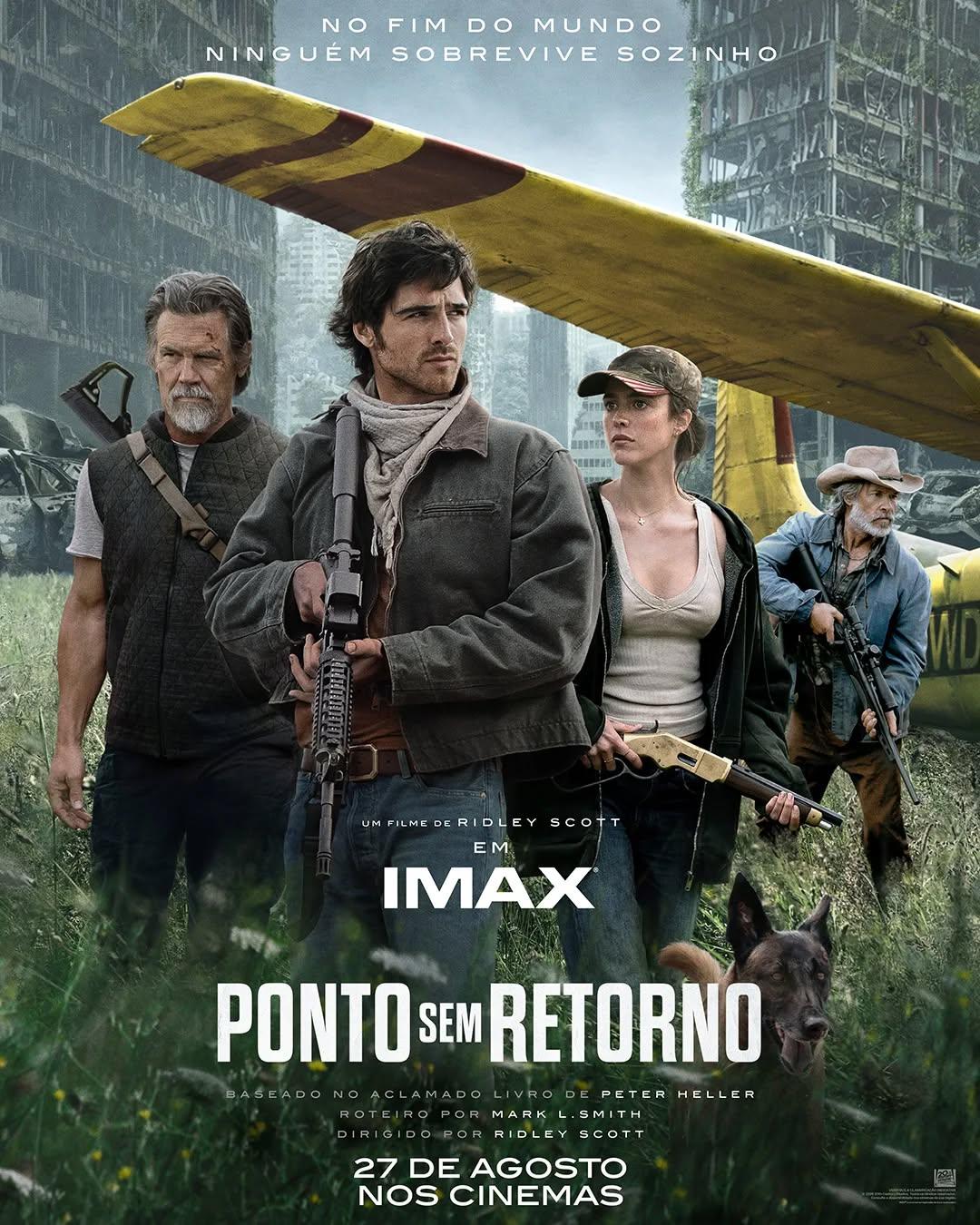 Saiu o pôster do filme "Ponto Sem Retorno" (The Dog Stars), thriller pós-apocalíptico dirigido por Ridley Scott.Sinopse oficial: Em um mundo devastado por uma pandemia viral que dizimou a maior parte da humanidade, Hig, um ex-piloto civil, conseguiu sobreviver. Morando em um hangar de aeroporto abandonado com seu cachorro e um vizinho armado (Bangley, um ex-fuzileiro naval endurecido), ele passa os dias voando sem rumo sobre o que restou da civilização. Quando escuta uma transmissão de rádio misteriosa que desperta sua esperança, ele decide cruzar o limite do "ponto sem retorno" para além de seu território conhecido, em busca de sobreviventes, respostas e a chance de um novo recomeço.O roteiro, adaptado por Mark L. Smith, é baseado no romance de 2012 de Peter Heller. O elenco conta com Jacob Elordi, Josh Brolin, Margaret Qualle, Allison Janney, Benedict Wong e Guy Pearce.A produtora principal do longa-metragem é a Scott Free Productions, estúdio do cineasta Ridley Scott. O projeto é uma parceria com a 20th Century Studios, que também é responsável pela produção e distribuição.Não perca a estreia de "Ponto Sem Retorno" nos cinemas, dia 27 de agosto.•••#pontosemretorno #ridleyscott #filmesdeação #filmesdesuspense #ficcaocientifica