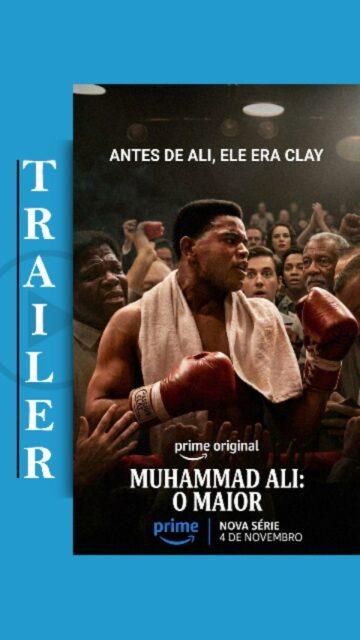 Assista ao trailer da minissérie "Muhammad Ali: O Maior" (The Greatest), uma produção oficial da Prime Video composta por oito episódios, todos disponíveis simultaneamente na plataforma.Acompanhe a transformação de Cassius Clay em Muhammad Ali ao longo dos episódios, explorando suas grandes conquistas esportivas, batalhas pessoais e posicionamentos políticos em uma América em profunda transformação.Iniciada em 1960, a história começa com o jovem Cassius Clay conquistando uma medalha olímpica e mostra sua jornada até a vitória em seu primeiro título mundial de peso pesado contra Sonny Liston, em 1964.Outro ponto explorado pela série é a conversão do lendário boxeador ao islamismo, que o levou a adotar o nome pelo qual é conhecido nos quatro cantos do ringue e do mundo: Muhammad Ali. A série também mostra sua estreita e forte ligação com figuras como Malcolm X.Outros pontos da vida de Ali incluem sua recusa em servir ao Exército dos EUA na Guerra do Vietnã, a cassação de seus títulos e seu exílio forçado dos ringues.O elenco principal conta com Jaalen Best (como Muhammad Ali), Michael Ealy (como Malcolm X), Giovanni Ribisi (como Angelo Dundee) e Amin Joseph (como Sonny Liston).Essa é a primeira série de ficção oficialmente autorizada pela família do boxeador, com a participação de sua viúva, Lonnie Ali, como produtora executiva, ao lado de Michael B. Jordan, via Outlier Society.Ben Watkins, por meio de sua empresa, a Blue Monday Productions, é o criador da série, o roteirista principal, o showrunner (o responsável criativo geral) e o produtor executivo. Ele também está à frente da direção dos primeiros episódios.A plataforma Prime Video estreará "Muhammad Ali: O Maior" em seu catálogo no dia 4 de novembro, com todos os episódios disponíveis.•••#muhammadaliomaior #muhammadali #seriesprimevideo #primevideobrasil #cassiusclay